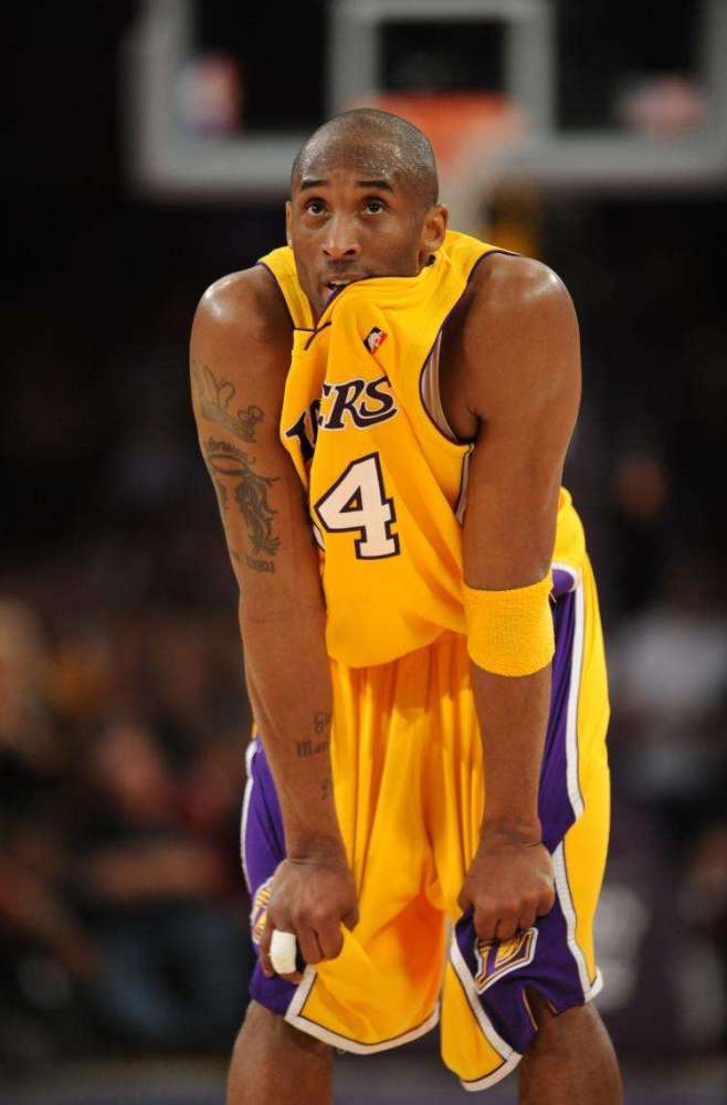 法拉利65亿超湖人勇士！揭秘F1车队比NBA豪门更值钱的真相（65亿身价的法拉利反超湖人、勇士：F1车队为何比NBA豪门更值钱）