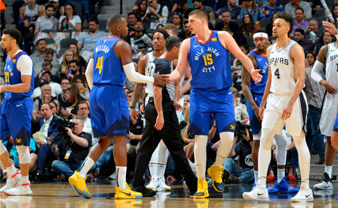 罗马诺：恰20不可能冬窗转会，未来2-3个月他会和国米谈未来（罗马诺：恰20冬窗不会离队，未来两三个月将与国米商谈前景）